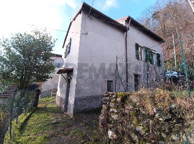 Foto Casa indipendente in Località Panelli 28, Mallare Centro di 91 m²