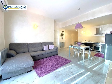 Foto Appartamento in Via Aurelia, Loano Centro di 80 m² con 3 locali