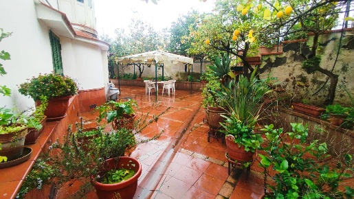 Foto Appartamento in VIA ITALIA, Pozzuoli Lucrino di 85 m² con 3 locali