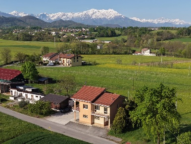 Foto Casa indipendente in Strada Vecchia di Pianfei 4, Villanova Mondovì