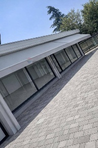 Foto Locale commerciale in via don pedrinelli 52, Carvico di 220 m²