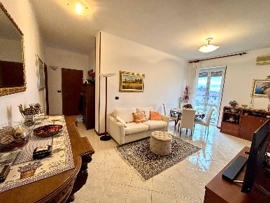 Foto Appartamento a Alessandria Europa di 80 m² con 4 locali in vendita