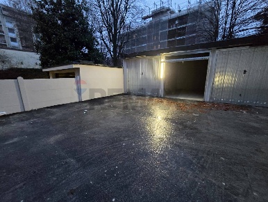 Foto Posti auto in Via Civitali 47, Milano San Siro di 11 m² con 1 locali