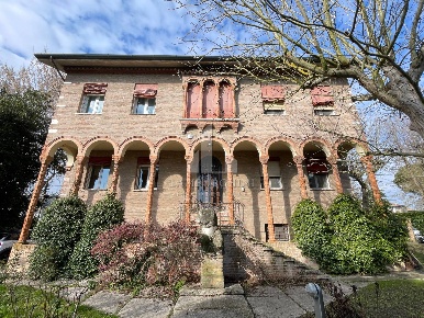 Foto Casa indipendente in Via Pioppa, Ferrara Pontegradella di 450 m²