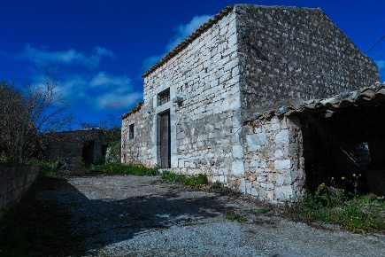 Foto Rustico in C.da San Giovanni Lo Pirato, Scicli di 100 m² con 3 locali