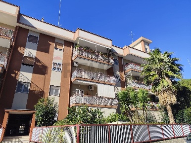 Foto Appartamento in Via Papa Paolo Vi 3, Bari Poggiofranco di 120 m²