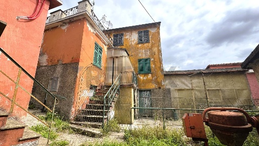 Foto Case semi ndipendenti in Frazione Castello 353, Lumarzo Centro