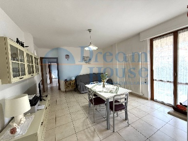 Foto Appartamento in Via Lucania, Alba Adriatica Lungomare Marconi di 68 m²