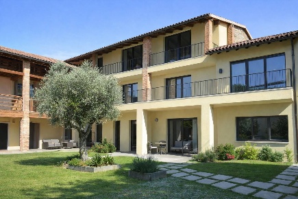 Foto Appartamento in via vittorio veneto 1, Madone di 125 m² con 3 locali