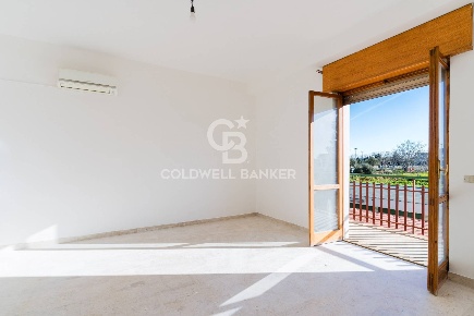 Foto Appartamento in Via Conte Giusso 10, Bari Mungivacca di 120 m²