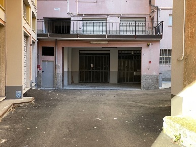 Foto Box in Via martiri della libertà 104 br, Campomorone Centro di 38 m²