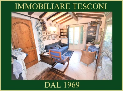 Foto Casa indipendente a Pietrasanta di 40 m² con 2 locali in vendita