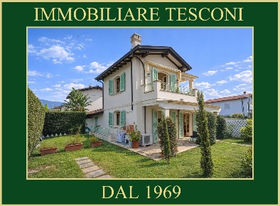 Foto Villa a schiera in VIA DEL FREO 79, Montignoso Cinquale di 160 m²