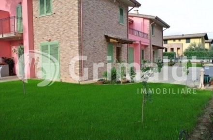 Foto Villa unifamiliare in Via Emanuela 1, Perugia di 140 m² in vendita