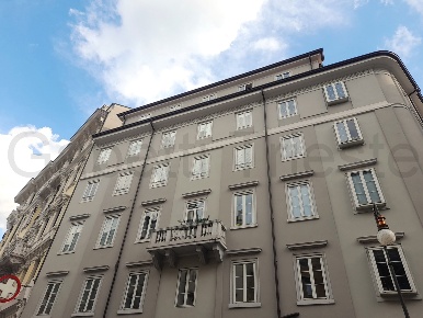 Foto Ufficio a Trieste Città Vecchia di 12 m² con 2 locali in affitto