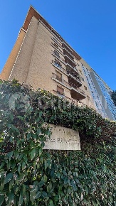 Foto Appartamento in Via Primaticcio 209, Milano Primaticcio di 130 m²