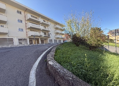 Foto Duplex in Via Ponente 13, Velletri Centro Storico di 72 m² in vendita