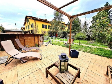 Foto Appartamento in Via del Piano 1, Lastra a Signa di 96 m² con 4 locali