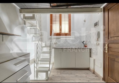 Foto Appartamento in Via Cartoleria 24, Bologna Santo Stefano di 24 m²