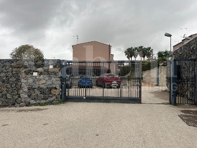 Foto Villa a schiera in Via Bologna 17, San Giovanni la Punta Centro