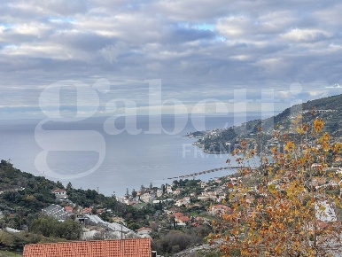 Foto Casa indipendente in Via Rambaldi 25, Sanremo Foce - Semeria di 109 m²