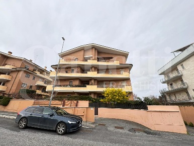 Foto Appartamento in Via Arzana 57, Roma Ponte Galeria di 72 m² in vendita