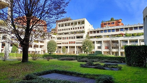 Foto Appartamento in Via Ramazzotti, Monza Parco di 161 m² con 4 locali