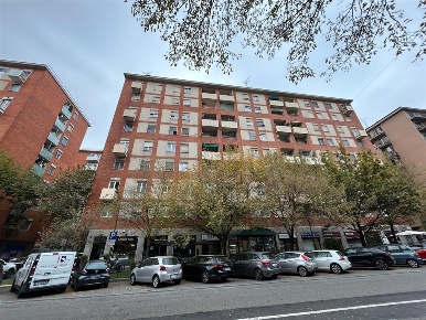 Foto Negozio in Via Washington, Milano Washington di 35 m² con 1 locali