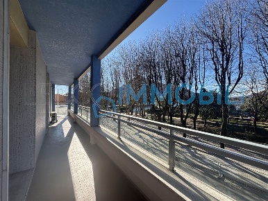 Foto Appartamento in lungo lario cadorna, Lecco Lungolago di 100 m²