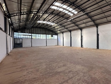 Foto Capannone industriale a Lentate sul Seveso di 350 m² in affitto