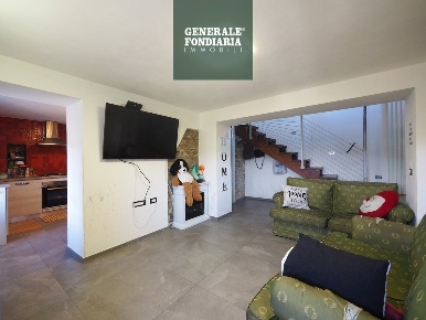 Foto Case semi ndipendenti a Beverino di 106 m² con 4 locali in vendita