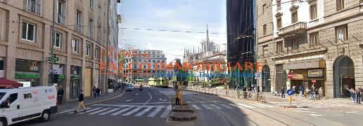 Foto Negozio in Largo Augusto, Milano Borgogna - Largo Augusto di 390 m²