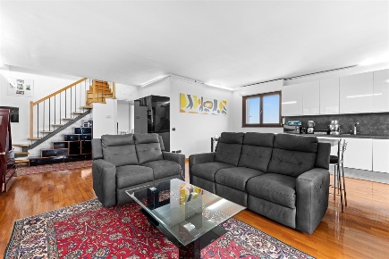 Foto Appartamento in Milano Certosa, Milano Quarto Oggiaro di 178 m²