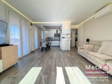 Foto Appartamento in Via Don Minzoni, San Giuliano Milanese di 125 m²