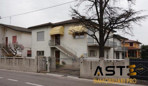 Foto Appartamento in Via Dal Ponte, Torri di Quartesolo Centro in vendita