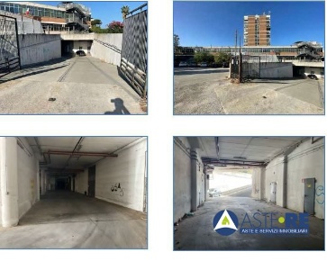 Foto Box in Via S. Carlo da Sezze, Latina Centro di 1014 m² in vendita