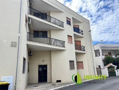 Foto Appartamento in Viale della Pineta, Ginosa Marina Di Ginosa di 90 m²