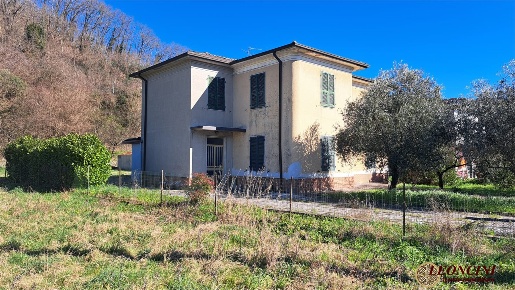 Foto Villa unifamiliare in Via Ponte Provinciale, Filattiera Centro