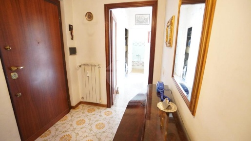 Foto Appartamento in Via Della Corazzata, Roma di 140 m² con 4 locali