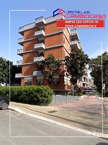 Foto Ufficio in via umbria 165, Taranto Italia - Montegranaro di 100 m²