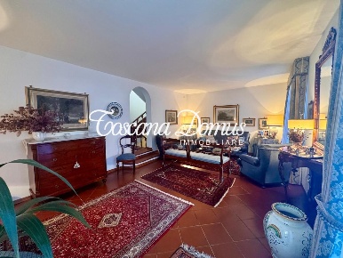 Foto Casa indipendente a Monteriggioni Uopini di 200 m² con 7 locali