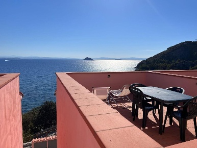 Foto Appartamento a Rio Cavo di 50 m² con 3 locali in vendita