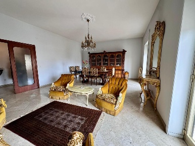 Foto Appartamento a Calimera di 197 m² con 5 locali in vendita