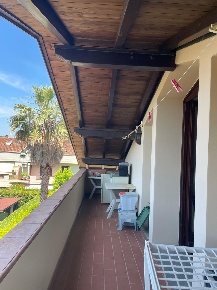 Foto Appartamento a Massa Marina di Massa Centro di 90 m² con 4 locali