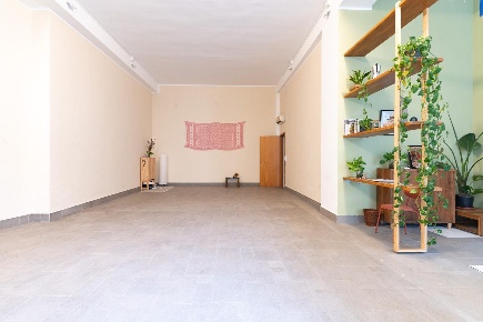 Foto Locale commerciale a Fucecchio Centro di 80 m² con 1 locali in vendita