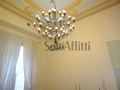 Foto Ufficio a Senigallia Centro Storico di 73 m² con 4 locali in affitto