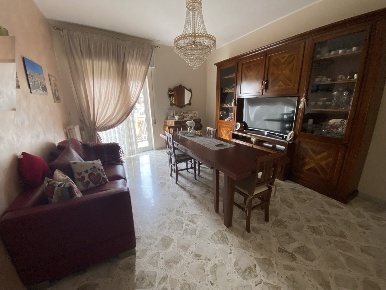 Foto Appartamento in Via Imbriani 10, Casamassima di 135 m² con 4 locali