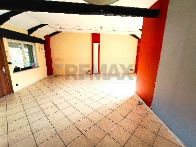 Foto Appartamento in Via Gioberti 3, Piossasco di 90 m² con 3 locali