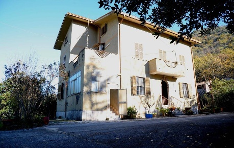 Foto Casa indipendente in contrada Madonna del Piano 5, Castro dei Volsci