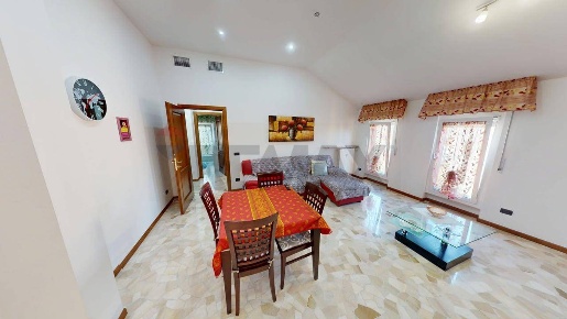 Foto Appartamento in Via Ariosto 1, Pavia Crosione di 115 m² con 3 locali